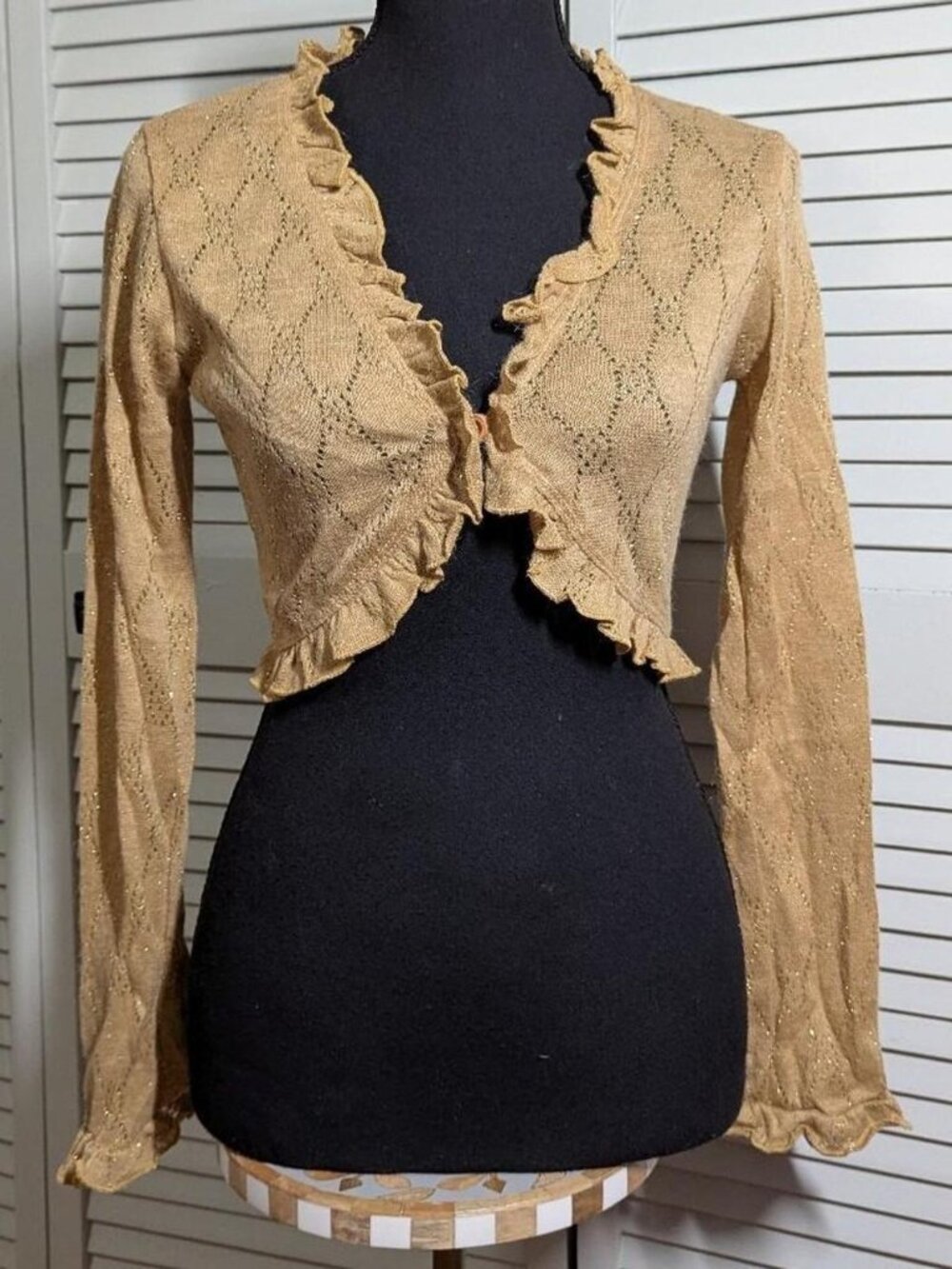 Tan and gold metallic ruffled long sleeve cardigan